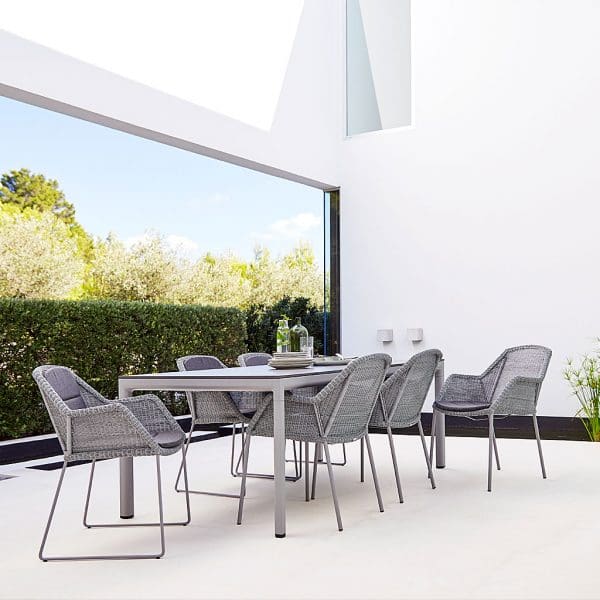 Image of light-grey Breeze garden chairs and light-grey Drop dining table by Cane-line