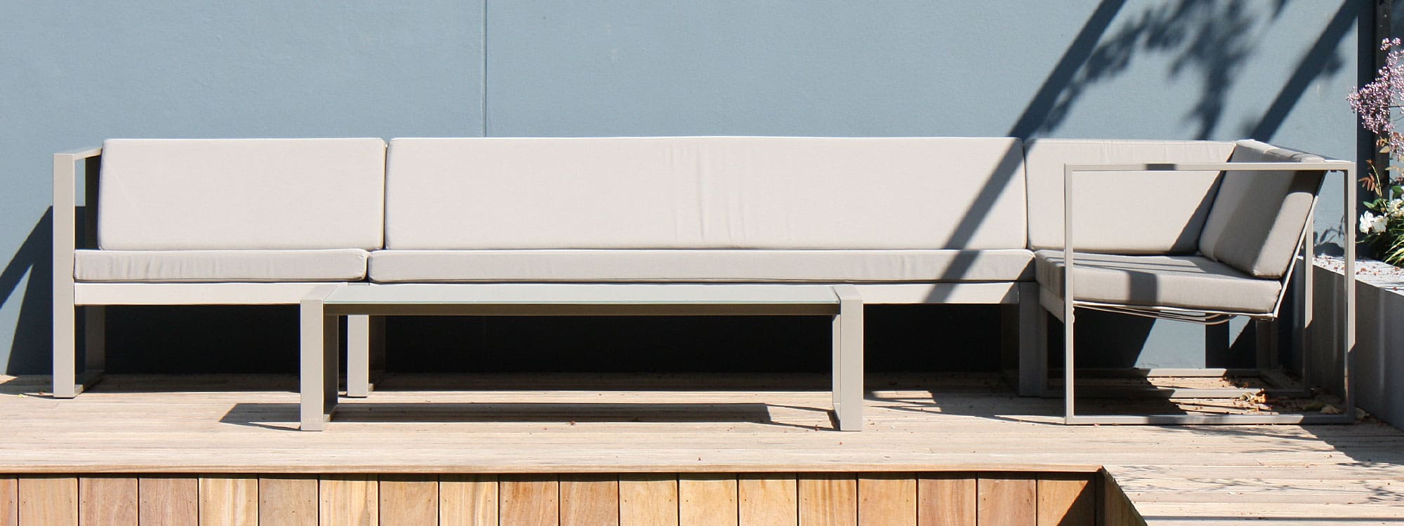 Image of CIMA LOUNGE Architectural Garden Sofa by FueraDentro