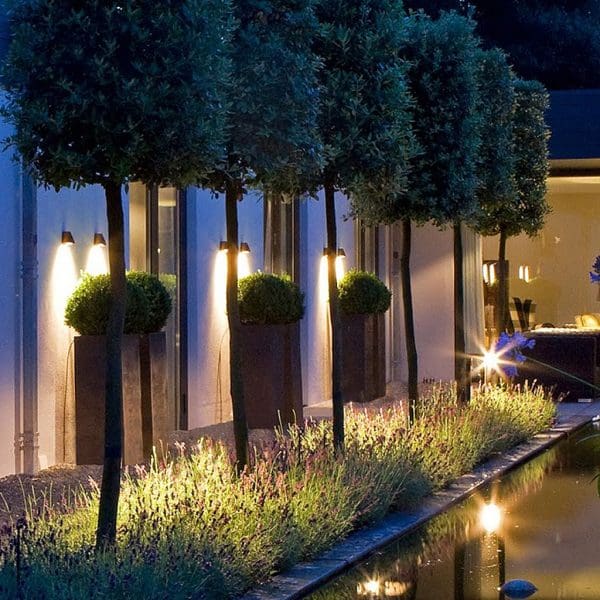 Image of illuminated Beamy outdoor wall lights by Royal Botania