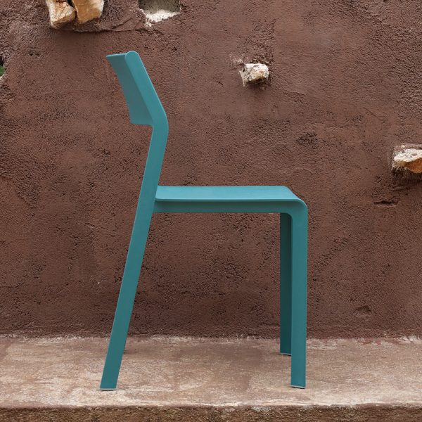 Image of side profile of Trill modern plastic contract chair by Nardi