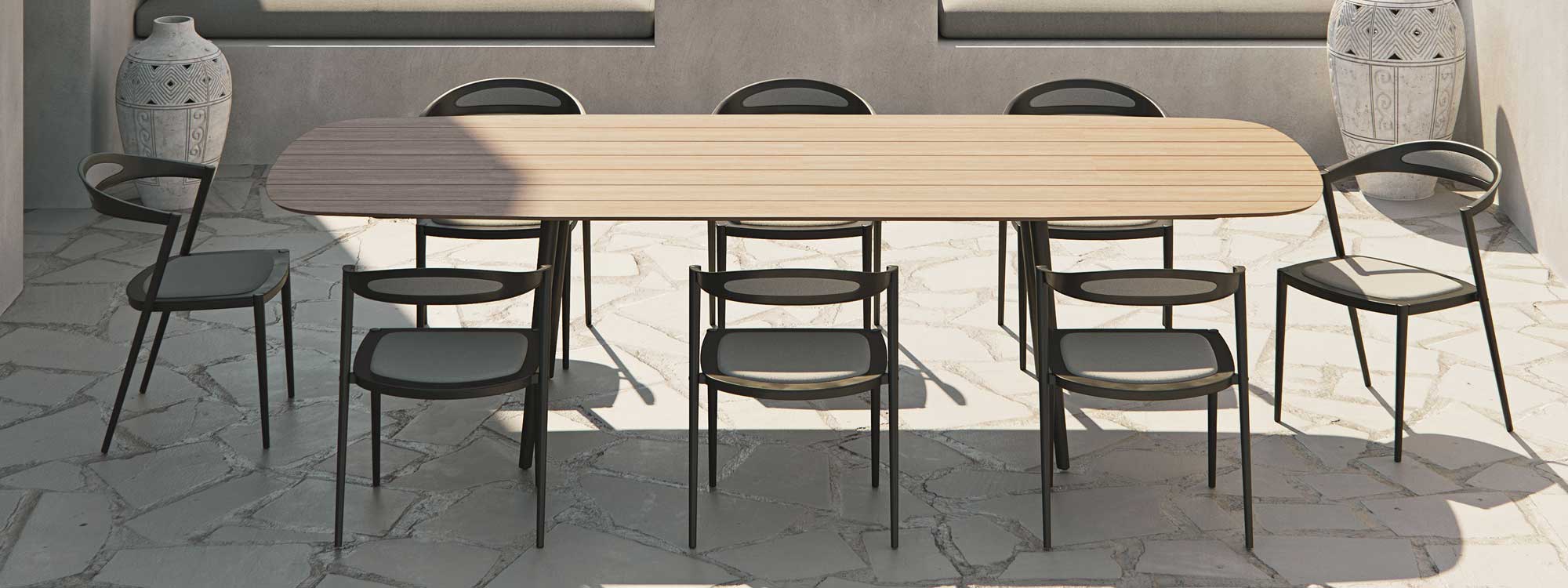 Styletto dining table 120cm round - Royal Botania - Indulge in finesse