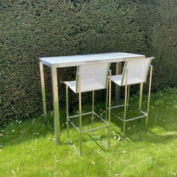 Image of ex-display FueraDentro modern outdoor bar furniture, discounted by 60%
