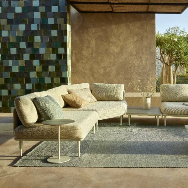 Image of Styletto Lounge luxury garden corner sofa by Royal Botania
