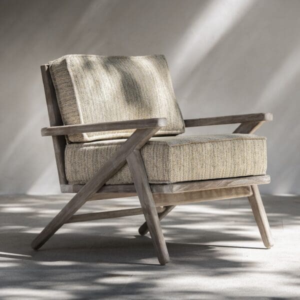 Image of Gommaire 1 seater Alabama relax chair in dappled sunshine