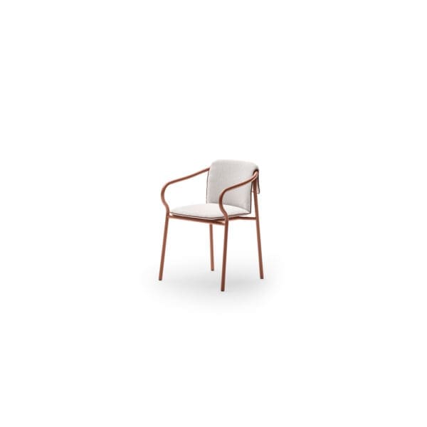 Studio image of Salò garden chair by Unopiu