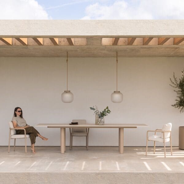 Image of Todus Kori Flex contemporary dining table and Kori chairs