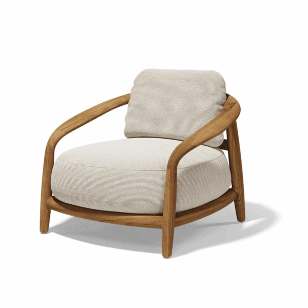 Studio image of Vondom Fusta lounge chair