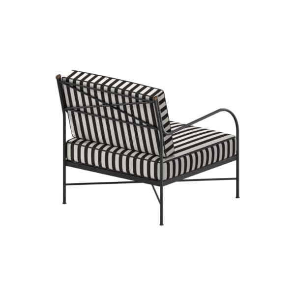 Studio image of Unopiu IGEA armchair IGPOL without cushions