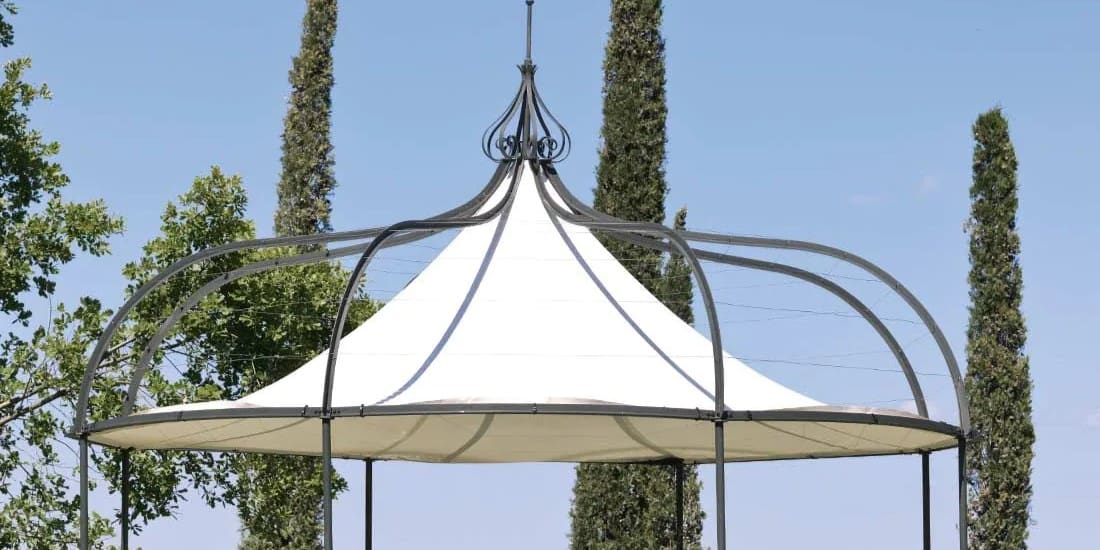 Image of Unopiu Solaire pavilion octagonal steel pergola with waterproof canopy